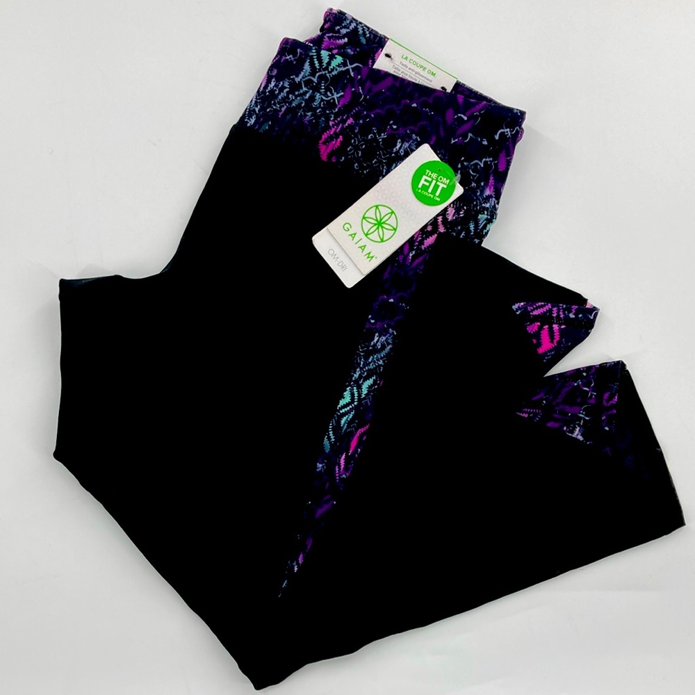 GAIAM Womens Black Purple OM-DRI Fit Cropped Legging Medium New